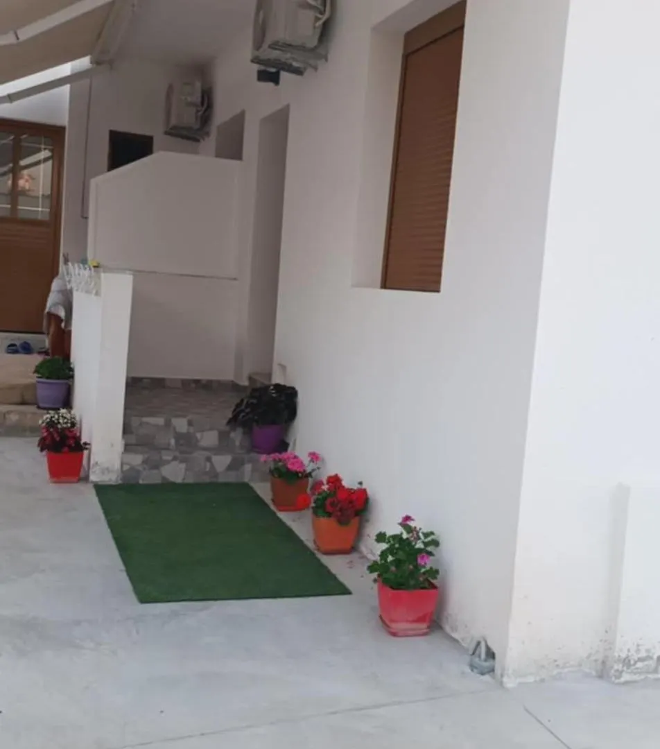Rentrooms Geni Ksamil 0*,  Albanien